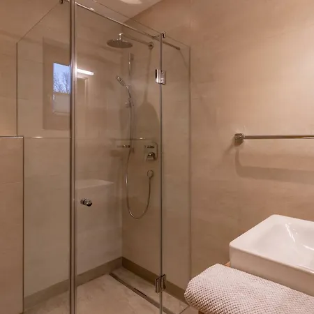 Berggasthof Staudachstub'n דירה